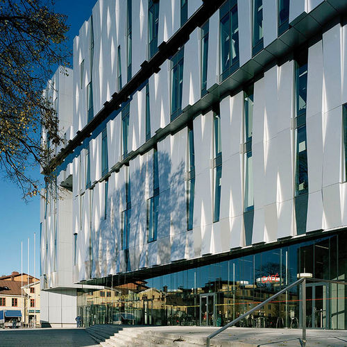 立面板 - UPPSALA CONCERT AND CONGRESS HALL - ALUCOBOND/阿鲁克邦 - 铝制 / 复合材料 / 榫合式