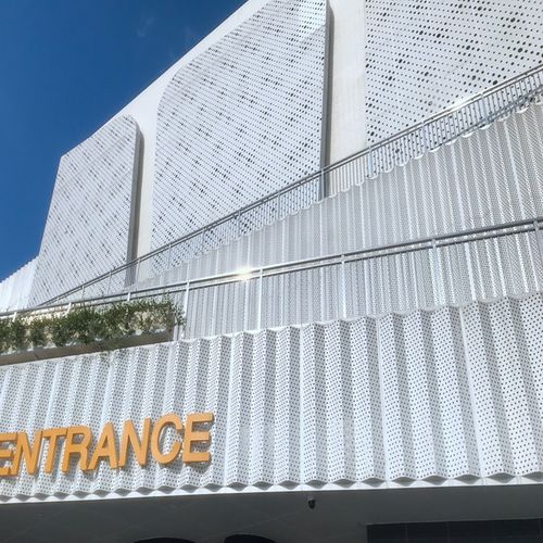 带孔金属板 - MCT-N01 - M-City Aluminum Co., Ltd. - 褶皱 / 铝制 / 用于壁板
