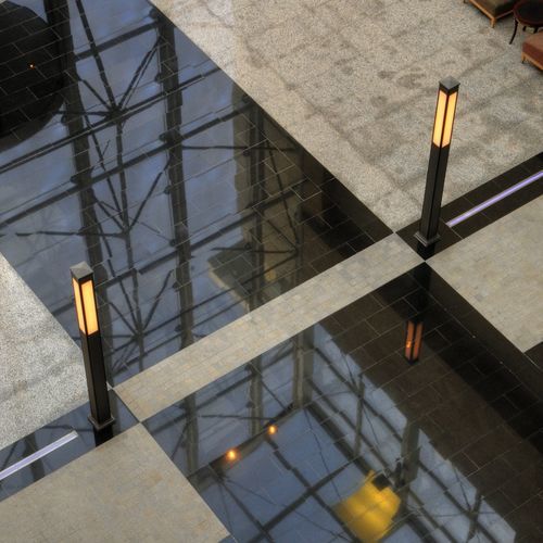 现代风格发光柱 - SQ-MILLENIUM - BSI LIGHTING TECHNOLOGIES INC. - 不锈钢 / 铝铸铁 / 亚克力