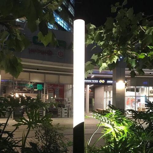 极简主义风格发光柱 - IOTTO SUM - BSI LIGHTING TECHNOLOGIES INC. - 铝铸铁 / 不锈钢 / 亚克力