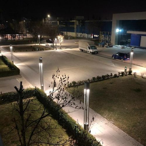 现代风格发光柱 - ILARA - BSI LIGHTING TECHNOLOGIES INC. - 铝铸铁 / LED式 / 户外