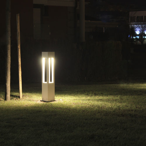 花园灯柱 - ILARA - BSI LIGHTING TECHNOLOGIES INC. - 市政 / 现代风格 / 铝制