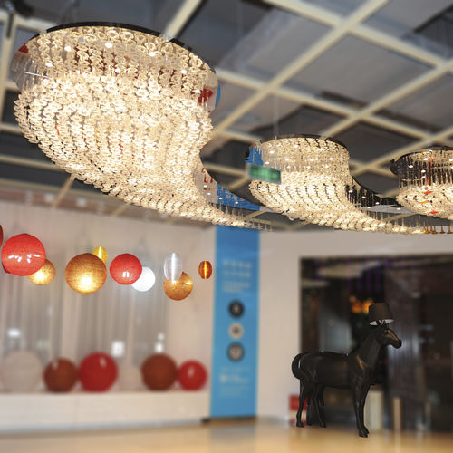 悬挂式照明设备 - LOBBY  - Jako Lighting - LED式 / 椭圆 / 水晶