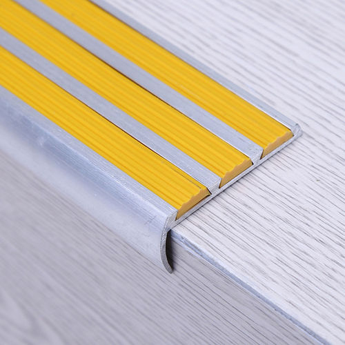 铝制楼梯扣条 - Shanghai Weidan Decorative Materials Co., Ltd - PVC / 防滑