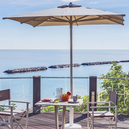 正方形遮阳伞 - CALIPSO SEASIDE - Eredi di Pozza, IL PARCO - 圆形 / 支杆居中 / 布料