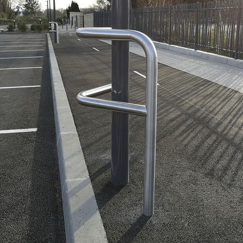 车位锁 - ANGLE RENFORCÉ - Activia Mobilier Urbain