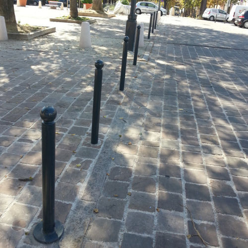 防护立柱 - BOULE - Activia Mobilier Urbain - 可拆卸 / 钢 / 热固材料