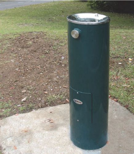 犬用喷泉式饮水机 - SU600 - Urban Fountains and Furniture - 户外 / 金属 / 公共空间