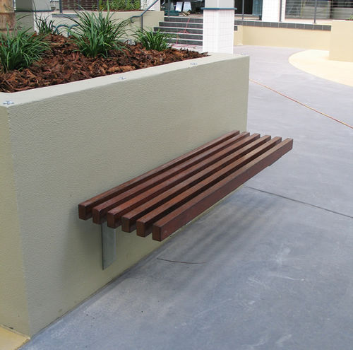 现代风格公共长椅 - CITY  - Urban Fountains and Furniture - 木质 / 金属 / 壁挂