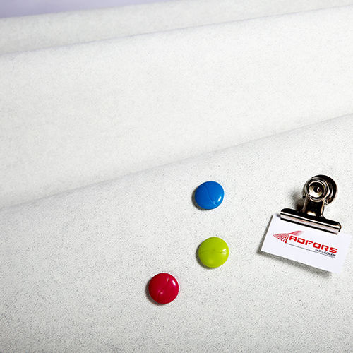 室内墙面材料 - Novelio® Magnet - Saint-Gobain Adfors Europe - 玻璃纤维 / 光滑 / 单色