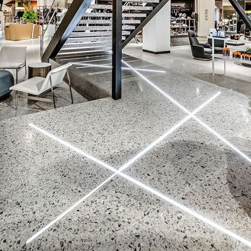 落地式条灯 - HR-ALU - Klus Design - LED式 / 防水 / 用于商店