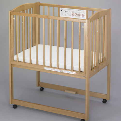 单人婴儿床 - COMBI  SB21 - CombiWith Corp - 现代风格 / 折叠 / 木质