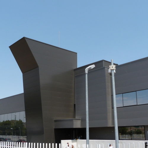 壁板夹芯板 - ARGA® PLUS - ArcelorMittal Building Solutions - 钢表面 / 聚氨酯 PUR 内芯 / 高耐拉力