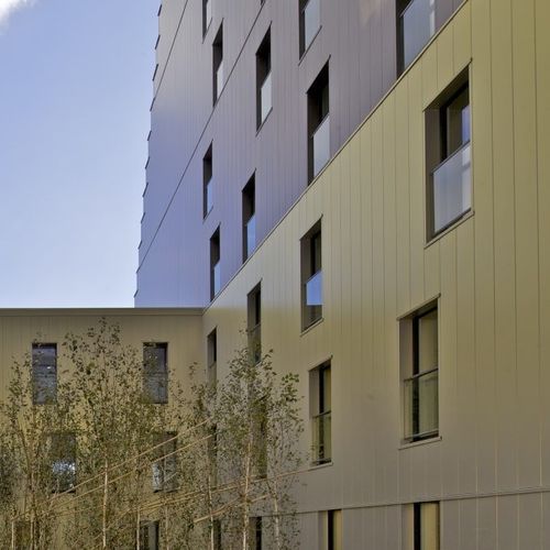 条形立面 - HAIRPLAN® 300 - ArcelorMittal Building Solutions - 盒式 / 钢 / 光滑