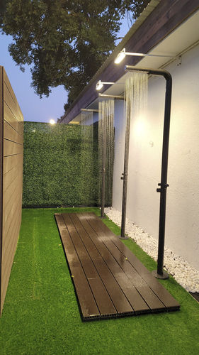 多功能户外淋浴 - ALVARAE Design Studio - 泳池 / 碳纤维 / 家用