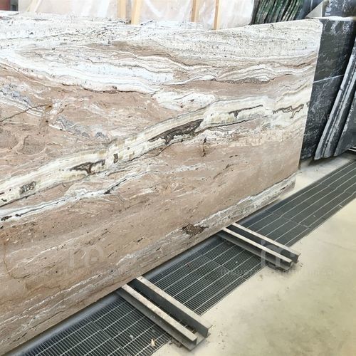 大理石天然石板 - TRAVERTINO ONICIATO - Industria Marmi Ferrari Srl - 立面 / 用于地面 / 室内装潢