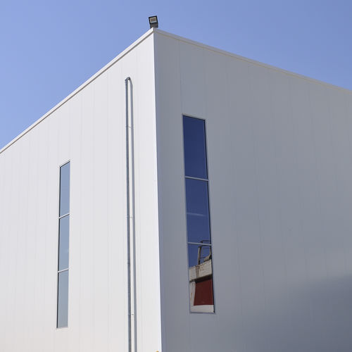 立面板 - Insotherm WPU - KAMARIDIS GLOBALWIRE GROUP - 镀锌钢板 / 电镀钢 / 聚氨酯