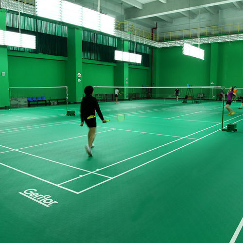 室内运动地板 - TARAFLEX® BADMINTON 4.5  - Gerflor - Contract Sport & Contract Flooring - 乙烯基 / 多功能体育馆 / 100%可回收