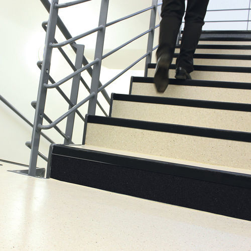 PVC楼梯扣条 - T27/3R  - Gerflor - Contract Sport & Contract Flooring - 防滑