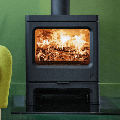 木材采暖炉 - SKYE 7 - CHARNWOOD - 7 kW / 落地式 / 现代风格