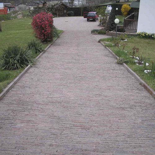花园路缘 - DOLOMITI RED-CORDS AND CURBS - COLOMBINI S.P.A. - 人行道 / 天然石材 / 线性