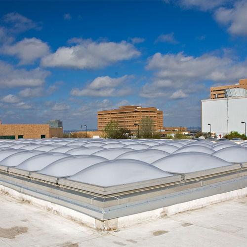 平屋顶灯笼式天窗 - GUTTER SYSTEMS - VELUX/威卢克斯 - 带天窗框 / 玻璃