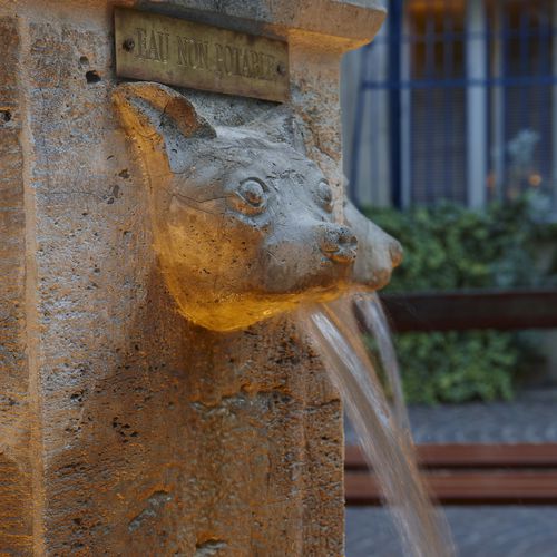 公共喷泉 - CAHORS - OCCITANIE PIERRES - 石材 / 传统风格