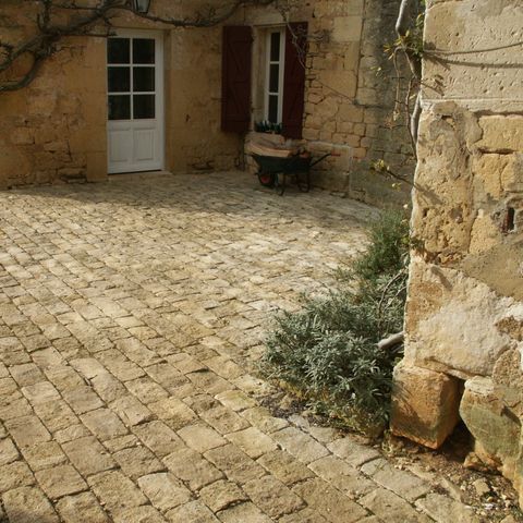 天然石材路面砖 - ÉCLATÉS MARTELÉS - AUBEROCHE  - OCCITANIE PIERRES - 户外 / 露台 / 花园