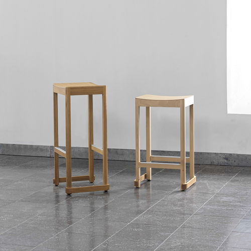 现代风格吧台凳 - ATELIER - Artek - 栎木 / 山毛榉木 / 胶合板