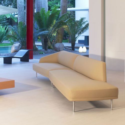组合沙发 - MIRADOR - BERNHARD design - 圆弧形 / 现代风格 / 布料