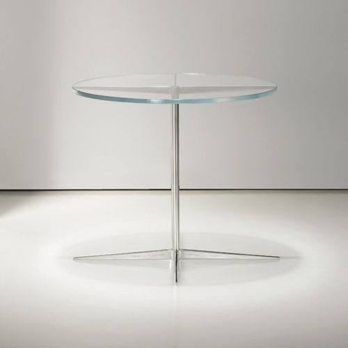 现代风格边桌 - FACET - BERNHARD design - 不锈钢 / 淬火玻璃 / 抛光不锈钢桌脚