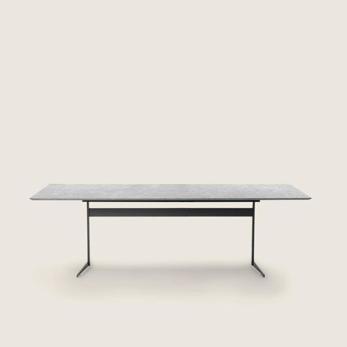 现代餐桌 - FLY OUTDOOR - FLEXFORM - 热塑性塑料 / 不锈钢 / 实木