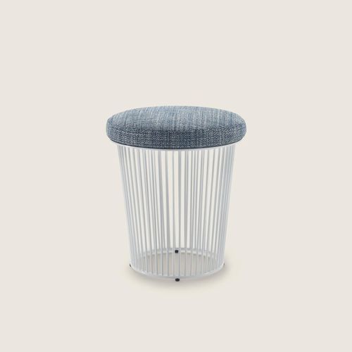 现代风格软包脚凳 - BERRY OUTDOOR - FLEXFORM - 热塑性塑料 / 拒水织物 / 拒水织物
