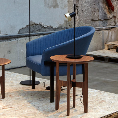 现代风格扶手椅 - VALMY - Ligne Roset - 布料 / 聚氨酯发泡 / 胶合板