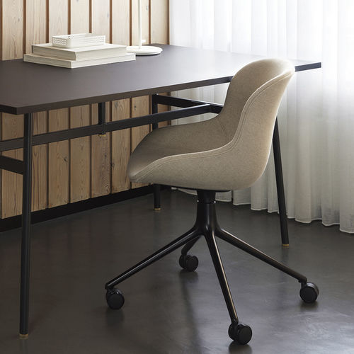 现代风格椅子 - HYG  - Normann Copenhagen - 室内 / 布料 / 皮质
