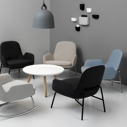 现代风格扶手椅 - ERA - Normann Copenhagen - 皮质 / 布料 / 栎木