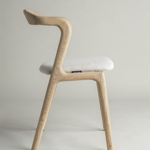 现代风格椅子 - Otto - Pommier Furniture - 室内 / 布料 / 橡木桌脚