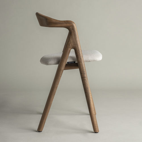 现代风格椅子 - Garibaldi  - Pommier Furniture - 室内 / 布料 / 橡木桌脚