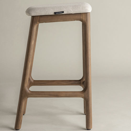 现代风格吧台凳 - Rocco  - Pommier Furniture - 布料 / 橡木桌脚 / 实木桌脚
