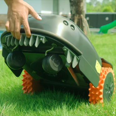机器人草坪割草机 - AN3000  - Altverse Robotic Lawnmower - 电动 / 大型