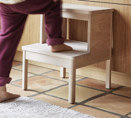 木质踏脚凳 - A Line Stepstool - FORM & REFINE - 室内