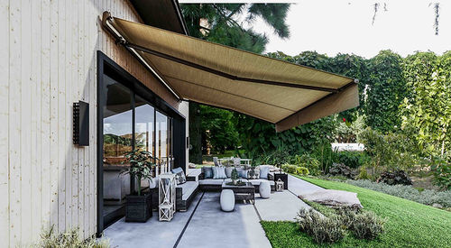 箱形遮阳棚 - 210 - Lavia Outdoor Living Space - 折臂 / 手动 / 露台