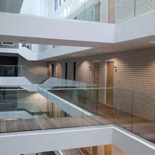 玻璃护栏 - DEFENDER series  - Saint Gobain Glass France - 平板 / 户外 / 用于露台