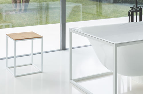 现代风格凳子 - BetteLux Shape Stool - Bette GmbH & Co. KG - 木质 / 粉末涂层钢底座 / 黑色