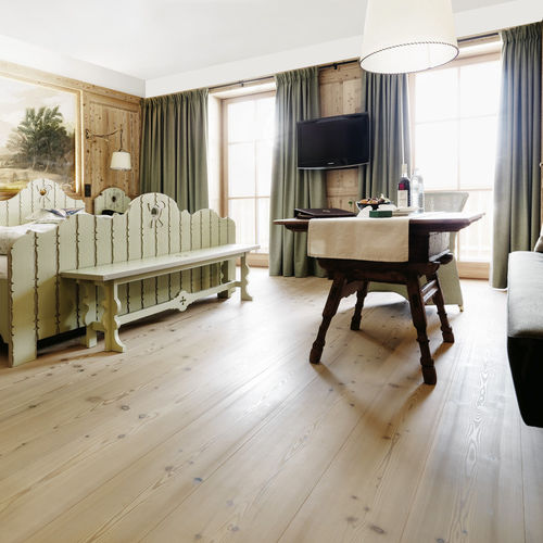 层压地板 - WIDE-PLANK / WHITE OIL - mafi Naturholzboden GmbH - 落叶松木 / 涂油 / 拉绒