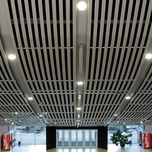 金属天花板吊顶 - Luxalon® 84R Curved - Hunter Douglas Architectural - 板式 / 用于无菌室 / 办公室