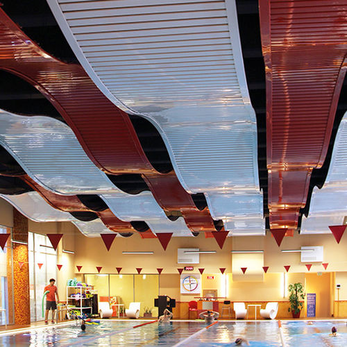 金属吊顶 - Luxalon® Curved Carrier - Hunter Douglas Architectural - 板式 / 办公室 / 用于会议大厅