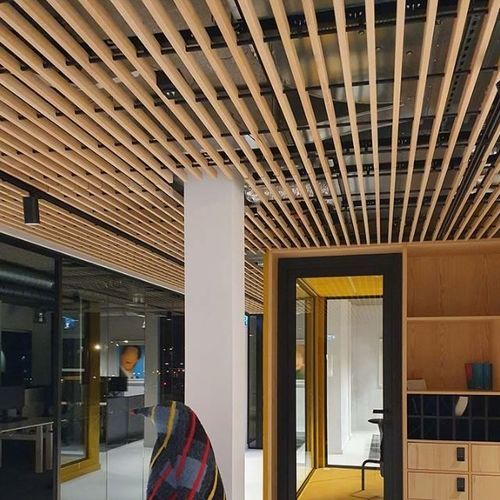实木吊顶 - Derako® Solid Grill ProLine - Hunter Douglas Architectural - 板式 / 条形 / 办公室