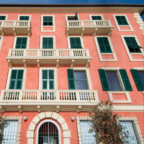 固定式百叶窗 - GENOVA - METRA Building - 闸门 / 木质 / 金属