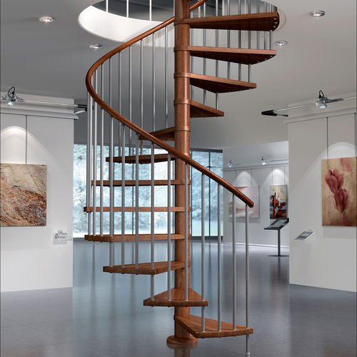 旋转楼梯 / 木质结构 / 木台阶 / sans contremarche